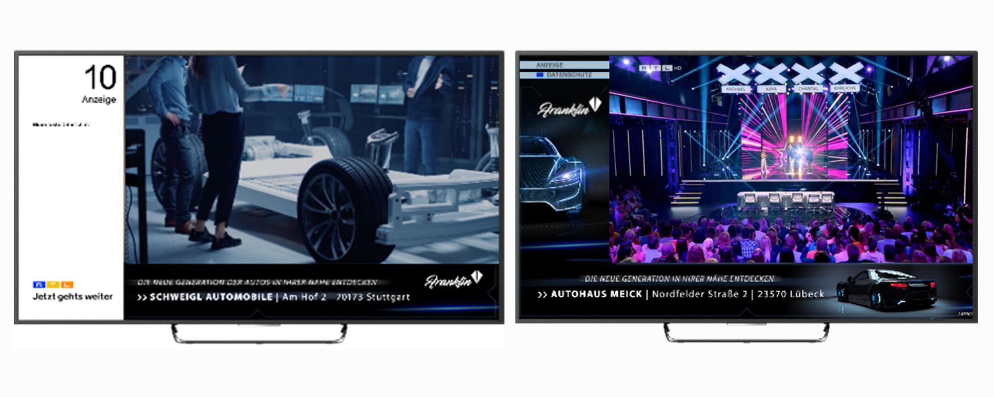 Das Bild zeigt zwei nebeneinander stehende Bildschirme. Der linke Bildschirm präsentiert eine Automobilwerbung mit einem futuristischen Auto-Chassis und Personen, die es betrachten. Auf dem rechten Bildschirm ist eine bunte Bühne mit Publikum zu sehen, die an eine Fernsehsendung erinnert. Beide Szenen sind modern gestaltet und vermitteln eine technologische und unterhaltsame Atmosphäre.
#!#
Automobil,Werbung,Technologie,Futuristisch,Bühne,Publikum,Show,Unterhaltung,Präsentation,Innovation