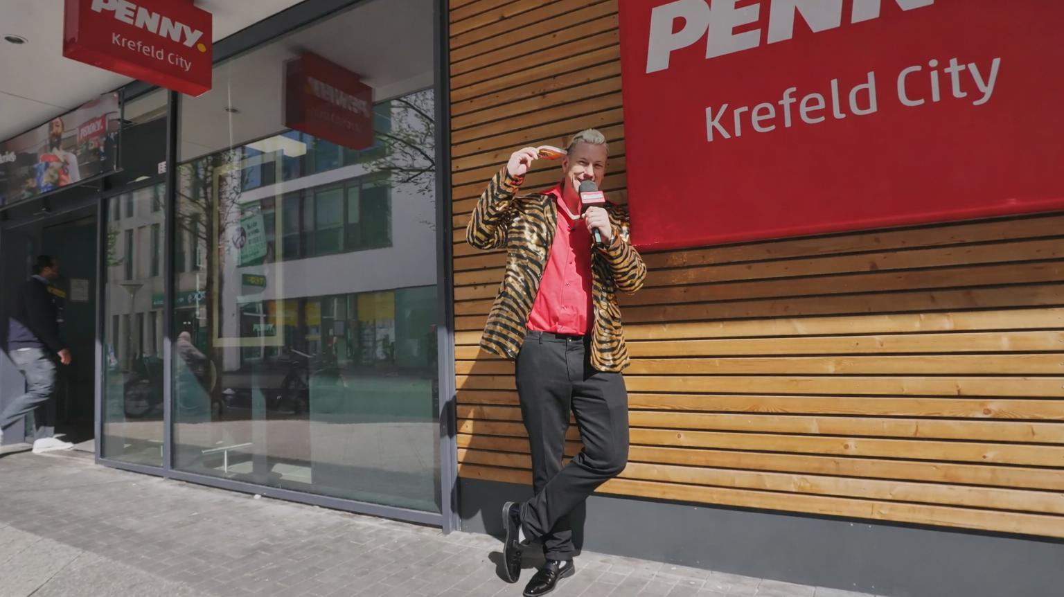 PENNY, charles & charlotte und Ad Alliance machen Calvin Kleinen zum Quizmaster bei den „Reality Awards“